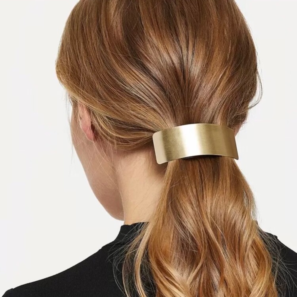 Large gold plated hair clip
